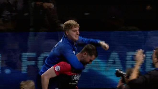 欧洲乒联冠军联赛：萨尔布吕肯3-1战胜杜塞尔多夫第三次夺冠